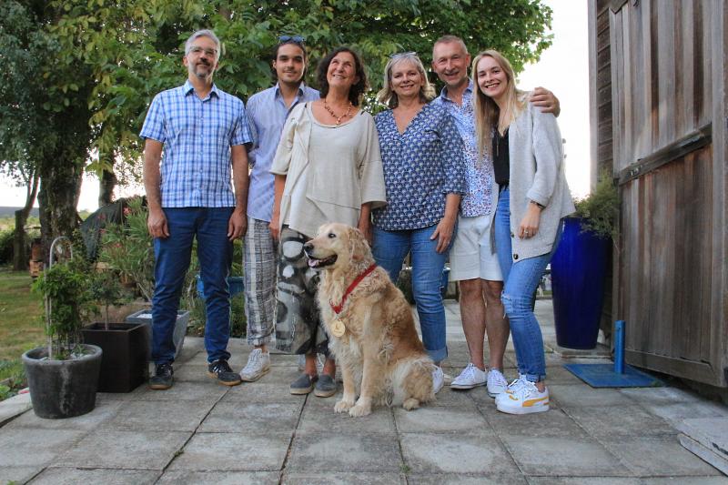 Photo avec les deux familles d'Edel et Edel.